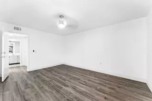 1700 Embassy Dr, West Palm Beach, FL 33401 - Photo 23