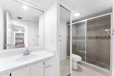 1700 Embassy Drive #708, West Palm Beach, FL 33401 - Photo 29