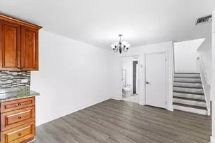 1700 Embassy Dr, West Palm Beach, FL 33401 - Photo 15