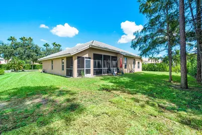 146 Fernwood Crescent, West Palm Beach, FL 33411 - Photo 9