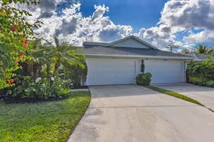 12790 SE Berwick Ct, Hobe Sound, FL 33455 - Photo 1