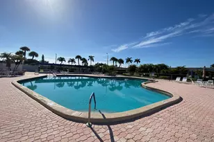 2531 W Barkley Dr W, West Palm Beach, FL 33415 - Photo 17