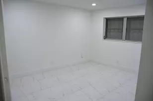 2531 W Barkley Dr W, West Palm Beach, FL 33415 - Photo 9