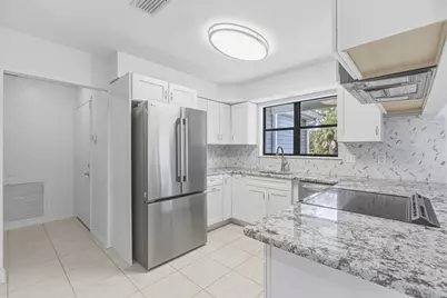 701 Bartow Street, Fort Pierce, FL 34982 - Photo 5