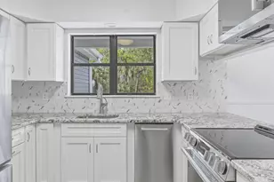 701 Bartow St, Fort Pierce, FL 34982 - Photo 7