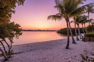 16 Via Lago, Boynton Beach, FL 33435 - Photo 23