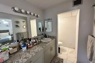 637 Executive Center Dr, West Palm Beach, FL 33401 - Photo 27