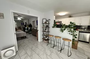 637 Executive Center Dr, West Palm Beach, FL 33401 - Photo 19