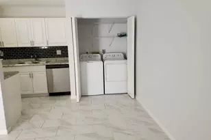 637 Executive Center Dr, West Palm Beach, FL 33401 - Photo 13