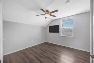 22644 St Thomas Cir, Lutz, FL 33549 - Photo 33