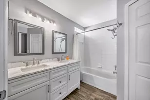 22644 St Thomas Cir, Lutz, FL 33549 - Photo 31