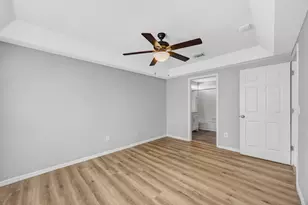 22644 St Thomas Cir, Lutz, FL 33549 - Photo 29