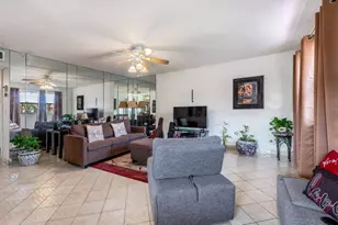 657 Brittany N, Delray Beach, FL 33446 - Photo 5
