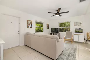 1013 Upland Rd, West Palm Beach, FL 33401 - Photo 5