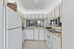 7292 S Devon Dr, Tamarac, FL 33321 - Photo 5