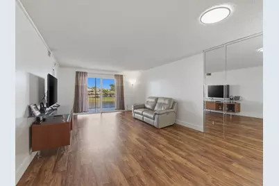 7292 S Devon Drive #302, Tamarac, FL 33321 - Photo 11