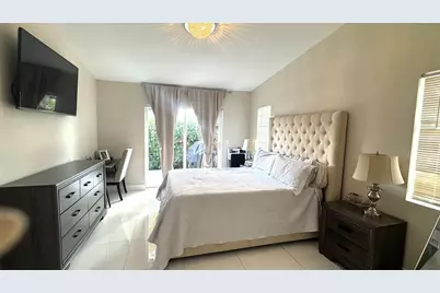 4274 NW 1st Place, Deerfield Beach, FL 33442 - Photo 7