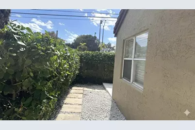 4274 NW 1st Place, Deerfield Beach, FL 33442 - Photo 17