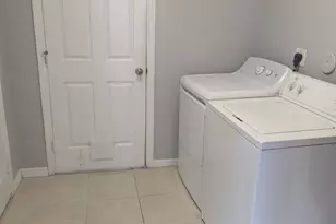 2031 SW Hampshire Ln, Port Saint Lucie, FL 34953 - Photo 15