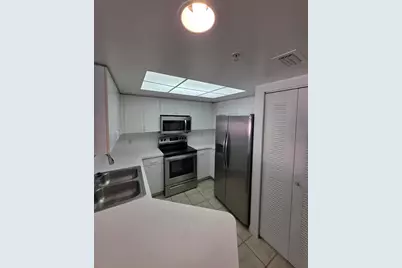 4175 N Haverhill Road #907, West Palm Beach, FL 33417 - Photo 15