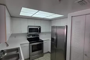 4175 N Haverhill Rd, West Palm Beach, FL 33417 - Photo 15