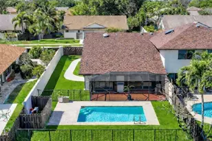 293 SW 28th Ave, Delray Beach, FL 33445 - Photo 1