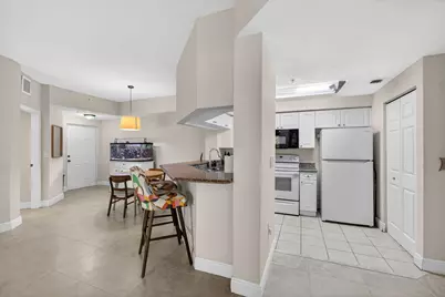 2727 Anzio Court #203, Palm Beach Gardens, FL 33410 - Photo 9