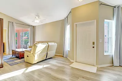10769 Pelican Drive, Wellington, FL 33414 - Photo 5