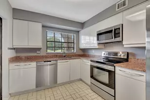 17396 Boca Club Blvd, Boca Raton, FL 33487 - Photo 5