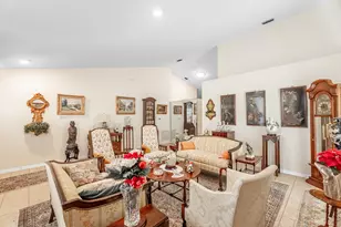 445 NW Sherry Ln, Port Saint Lucie, FL 34986 - Photo 3