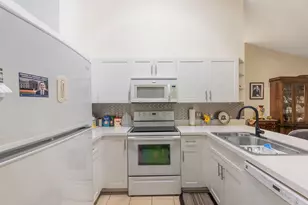 445 NW Sherry Ln, Port Saint Lucie, FL 34986 - Photo 7