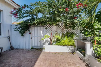 8741 NW 110th Avenue, Doral, FL 33178 - Photo 31