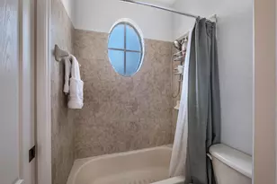 8741 NW 110th Ave, Doral, FL 33178 - Photo 45