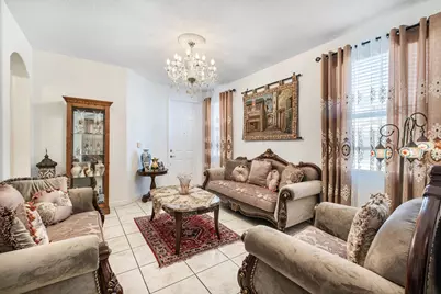 8741 NW 110th Avenue, Doral, FL 33178 - Photo 9