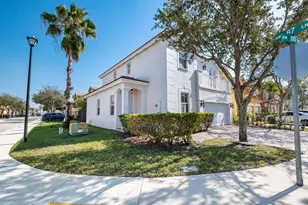 8741 NW 110th Ave, Doral, FL 33178 - Photo 5