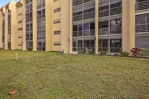 3755 Via Poinciana, Lake Worth, FL 33467 - Photo 25