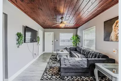 112 W 34th Street #1, Palm Beach Shores, FL 33404 - Photo 5