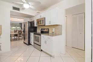 6850 10th Ave N, Lake Worth, FL 33467 - Photo 3