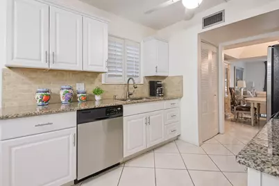 6850 10th Avenue N #206, Lake Worth, FL 33467 - Photo 9