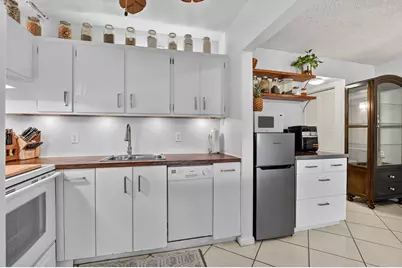 290 Oakridge Q #290, Deerfield Beach, FL 33442 - Photo 11