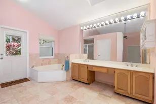 9213 Heathridge Dr, West Palm Beach, FL 33411 - Photo 15