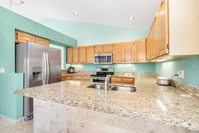 9213 Heathridge Drive, West Palm Beach, FL 33411 - Photo 11