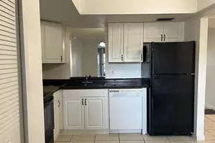 25 Abbey Ln, Delray Beach, FL 33446 - Photo 1