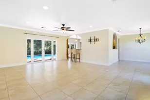 1104 NE 4th Dr, Deerfield Beach, FL 33441 - Photo 7