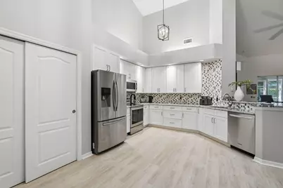 1632 SW Harbour Isle Circle #88, Port Saint Lucie, FL 34986 - Photo 7