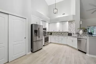 1632 SW Harbour Isles Cir, Port Saint Lucie, FL 34986 - Photo 7