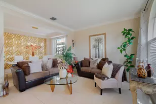 3887 Hamilton Key, West Palm Beach, FL 33411 - Photo 3