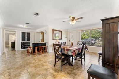 1042 SW 23rd Avenue, Boynton Beach, FL 33426 - Photo 13