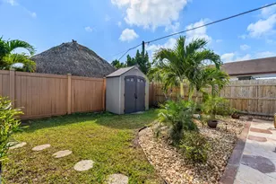 1042 SW 23rd Ave, Boynton Beach, FL 33426 - Photo 47