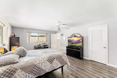 1042 SW 23rd Avenue, Boynton Beach, FL 33426 - Photo 35